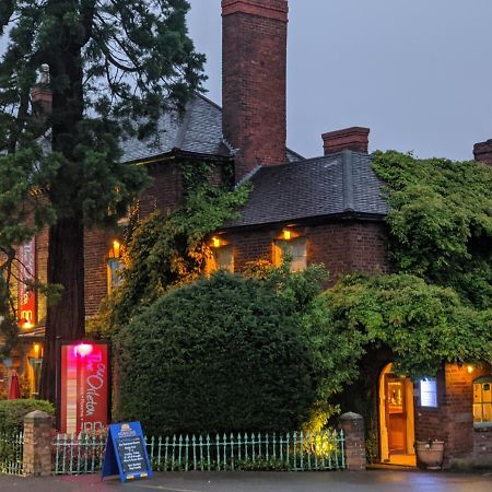 Old Orleton Inn ウェリントン エクステリア 写真