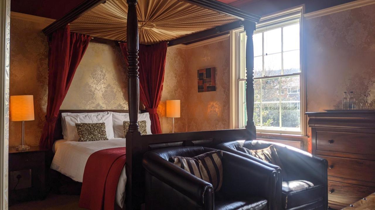 Old Orleton Inn ウェリントン エクステリア 写真