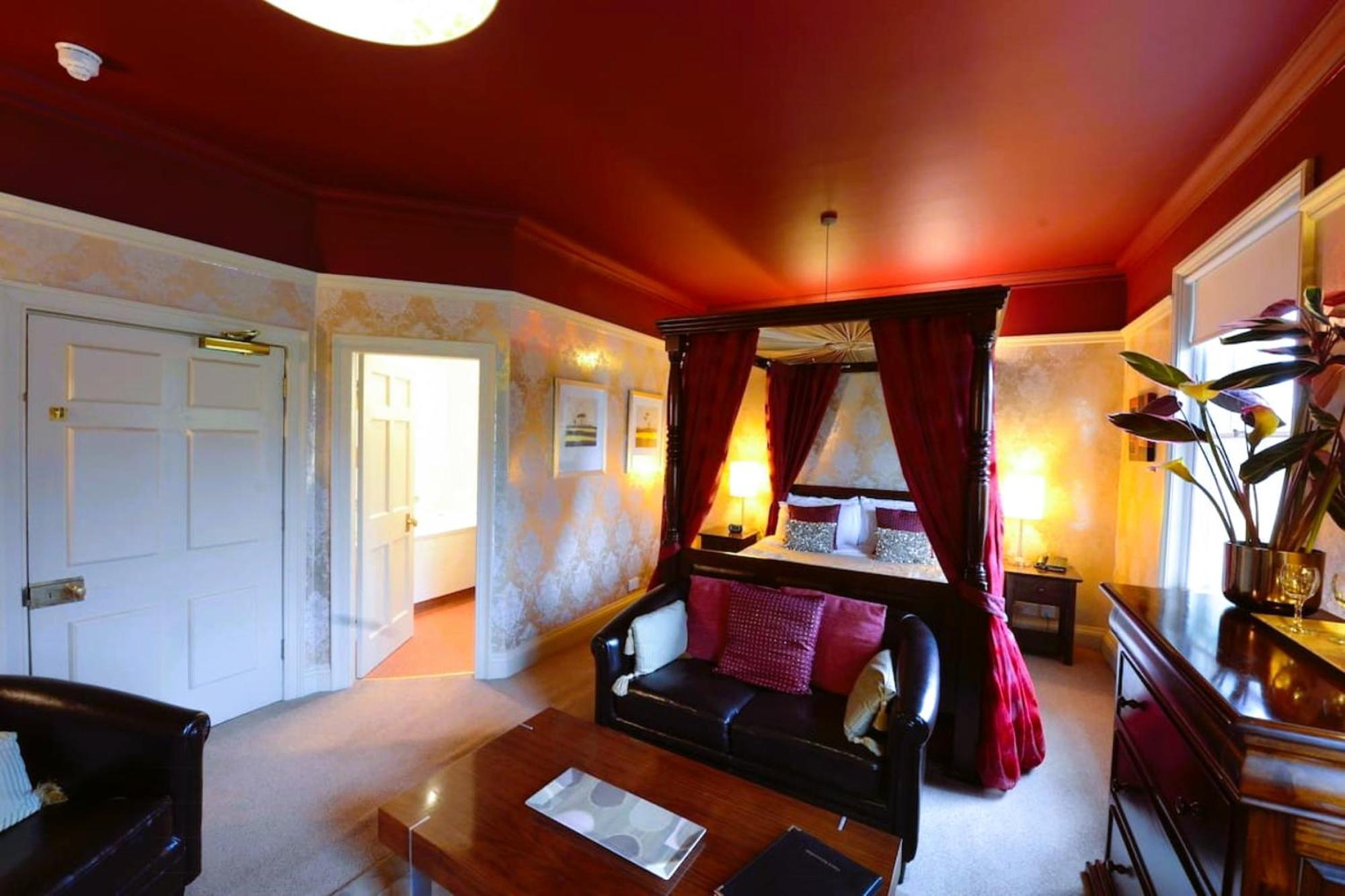 Old Orleton Inn ウェリントン エクステリア 写真