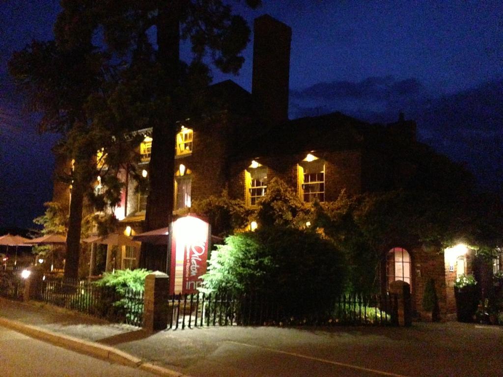 Old Orleton Inn ウェリントン エクステリア 写真