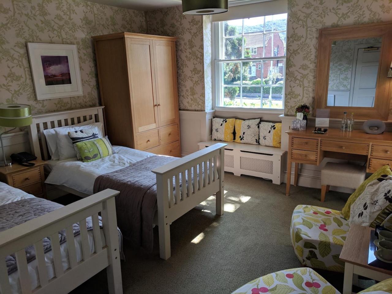 Old Orleton Inn ウェリントン エクステリア 写真